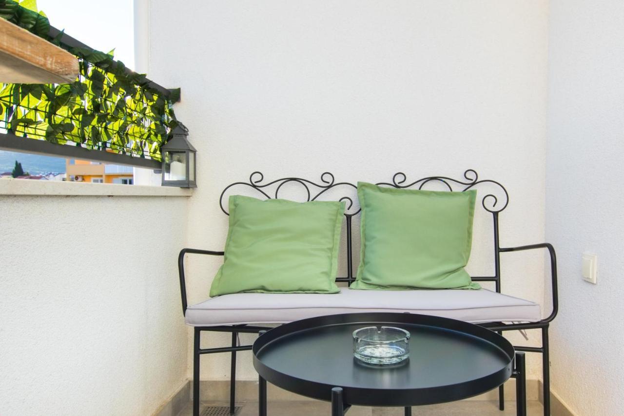 4 * Apartment Sunset Close To The Sea Kaštela 외부 사진
