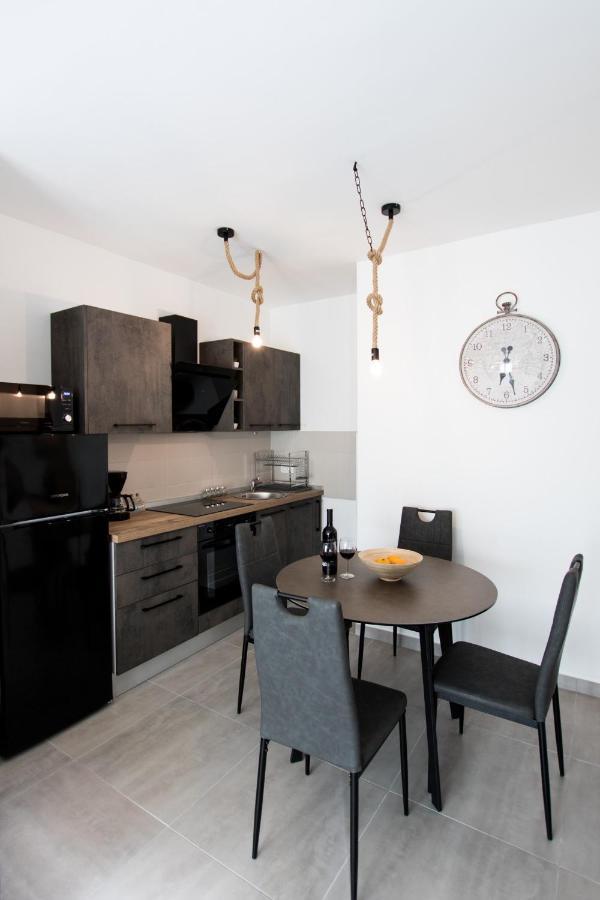 4 * Apartment Sunset Close To The Sea Kaštela 외부 사진